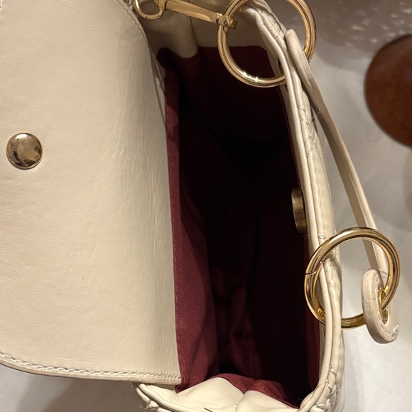 Elegant Cream Quilted Mini Bag with Gold Chain EUC - Picture 4 of 7